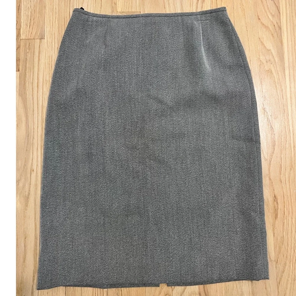 Vintage Grey Textured Pencil Skirt Knee Length Back Vent Size 8 Professional